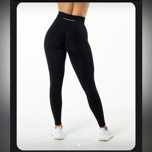 Alphalete Amplify Leggings